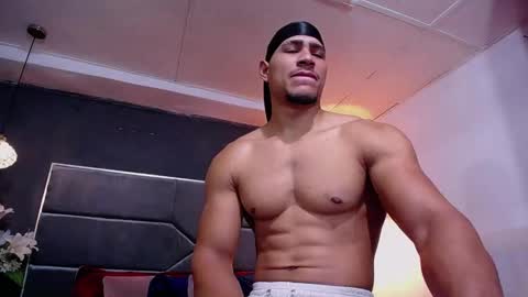 adam_fit19cm online show from 09/23/25, 01:58