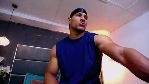 adam_fit19cm online show from 01/19/26, 02:10