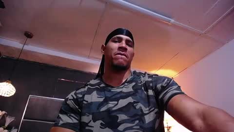 adam_fit19cm online show from 02/18/26, 03:52