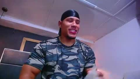 adam_fit19cm online show from 07/13/26, 01:36