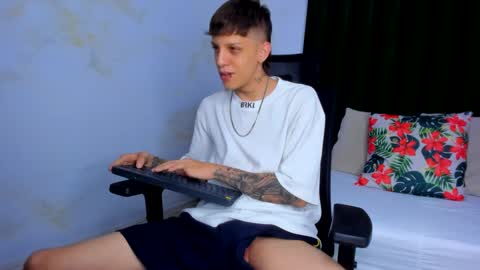 Snapshot of adam_hard_ chatting on 01/17/25, 08:11 Adam online show from 01/17/25, 08:11