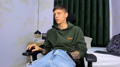 Snapshot of adam_hard_ chatting on 02/24/25, 11:52 Adam online show from 02/24/25, 11:52