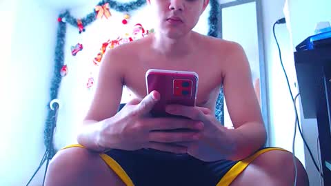 adam hot11 online show from 12/04/24, 03:10