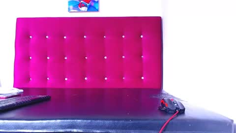 adam hot11 online show from 12/06/24, 06:39