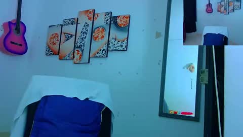 adam hot11 online show from 02/12/25, 12:05