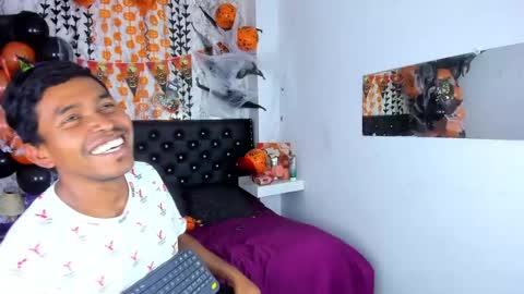 adam_morgan2 online show from 10/27/25, 07:07