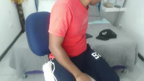 adam_morgan2 online show from 11/10/25, 03:05