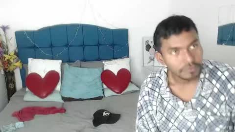 adam_morgan2 online show from 11/24/25, 05:29