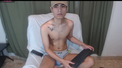 adam_sinclair online show from 11/16/25, 09:42