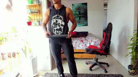 Adam Valencia online show from 10/27/25, 07:40