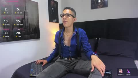 adam_walker_1 online show from 04/16/26, 02:29