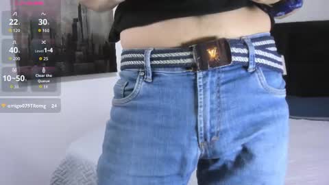 adam_walker_1 online show from 06/13/26, 03:32
