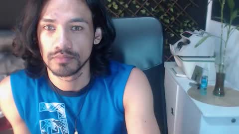 instagram  adam x256 online show from 12/21/25, 06:09