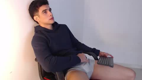 Hello guys excuse my absence I will be absent for several days for health reasons I hope you understand thank you very much. online show from 10/07/25, 06:54