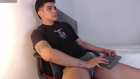 Snapshot of adama_soa chatting on 07/11/26, 04:15 Hello guys excuse my absence I will be absent for several days for health reasons I hope you understand thank you very much. online show from 07/11/26, 04:15
