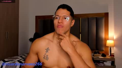 adambrocs1 online show from 01/22/25, 02:26