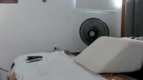 adambrocs1 online show from 09/20/25, 10:11