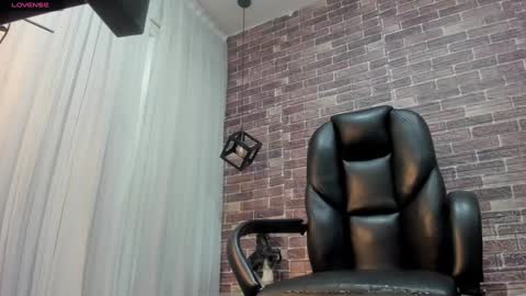 Adam online show from 12/04/24, 07:17