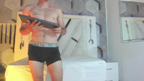 adammendoza34 online show from 09/24/25, 03:10