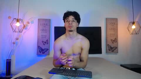 Adams  online show from 10/08/25, 11:41