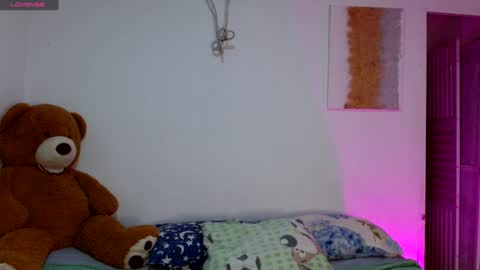 ADAMS Y NIKI online show from 02/09/25, 03:00