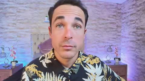 Im Adams Sanz online show from 04/15/26, 10:21