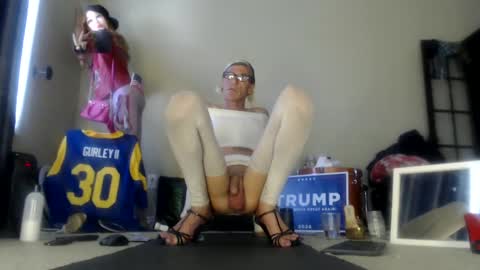 Snapshot of adamseve777 chatting on 12/25/24, 09:33 TaylorSexbot online show from 12/25/24, 09:33