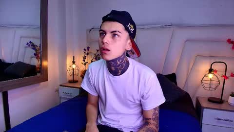 AdamsWalkerr  online show from 02/09/26, 12:42