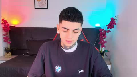 AdamsWalkerr  online show from 04/20/26, 12:52