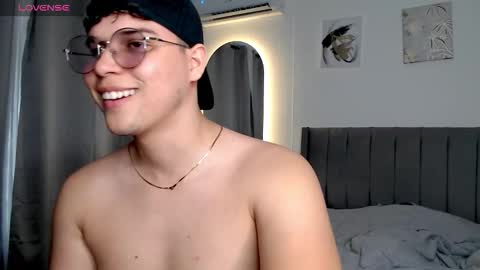 adan___tyler online show from 10/20/25, 09:59