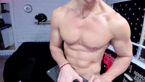 Adan online show from 10/22/25, 09:25