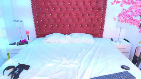 Adara and darek online show from 04/23/26, 03:30