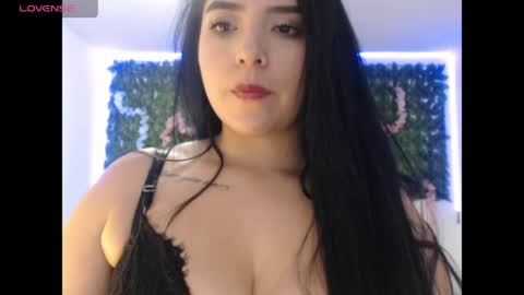 Adara online show from 04/18/26, 07:07