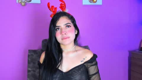 Snapshot of adara_johnson_ chatting on 12/27/24, 11:39 Adara Johnson online show from 12/27/24, 11:39