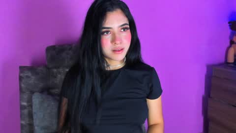 Snapshot of adara_johnson_ chatting on 01/02/25, 11:52 Adara Johnson online show from 01/02/25, 11:52