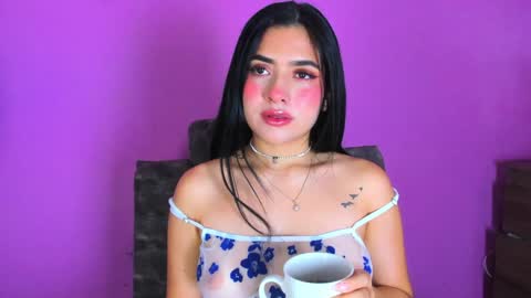 Snapshot of adara_johnson_ chatting on 01/12/25, 11:39 Adara Johnson online show from 01/12/25, 11:39