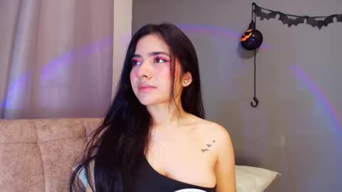 Snapshot of adara_johnson_ chatting on 10/03/25, 11:51 Adara Johnson online show from 10/03/25, 11:51