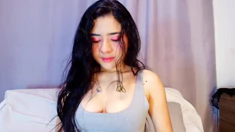 Snapshot of adara_johnson_ chatting on 10/16/25, 11:44 Adara Johnson online show from 10/16/25, 11:44