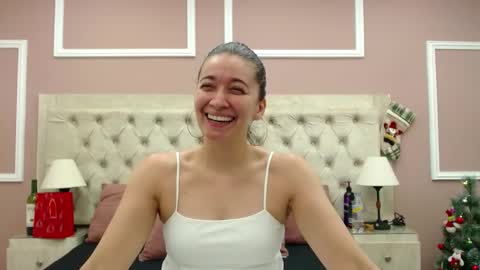 Snapshot of adarussell chatting on 12/07/24, 01:07 Adda online show from 12/07/24, 01:07