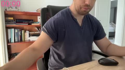 Snapshot of adb_1989 chatting on 12/04/24, 08:56 John online show from 12/04/24, 08:56