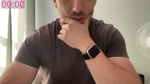 Snapshot of adb_1989 chatting on 02/17/25, 08:41 John online show from 02/17/25, 08:41