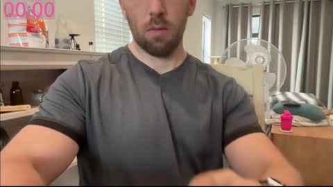 Snapshot of adb_1989 chatting on 02/21/25, 03:10 John online show from 02/21/25, 03:10