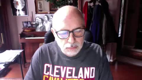 Snapshot of add_me_2 chatting on 05/15/26, 02:02 add_me_2 online show from 05/15/26, 02:02
