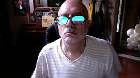 Snapshot of add_me_2 chatting on 06/13/26, 07:01 add_me_2 online show from 06/13/26, 07:01