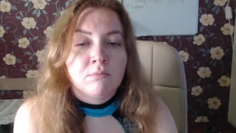 Snapshot of adel_redhead_ chatting on 06/19/26, 05:06 Adel online show from 06/19/26, 05:06