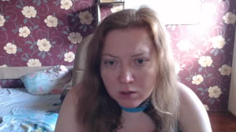 Snapshot of adel_redhead_ chatting on 06/21/26, 02:19 Adel online show from 06/21/26, 02:19