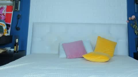 Adelle online show from 04/27/26, 03:48