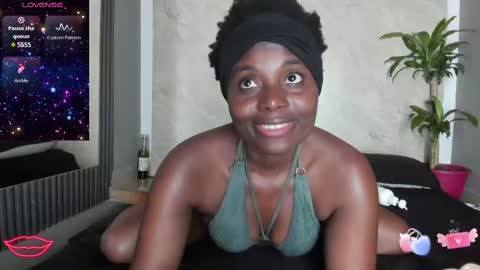 Adele online show from 02/19/25, 08:41