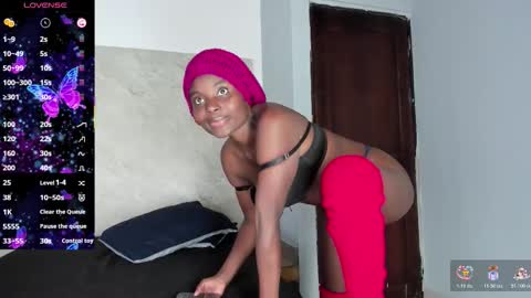 Adele online show from 12/05/25, 07:43