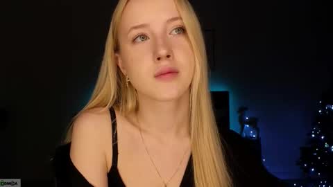 Adele online show from 12/17/25, 09:21